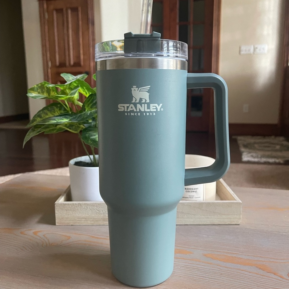 OG Stanley 40oz: Shale